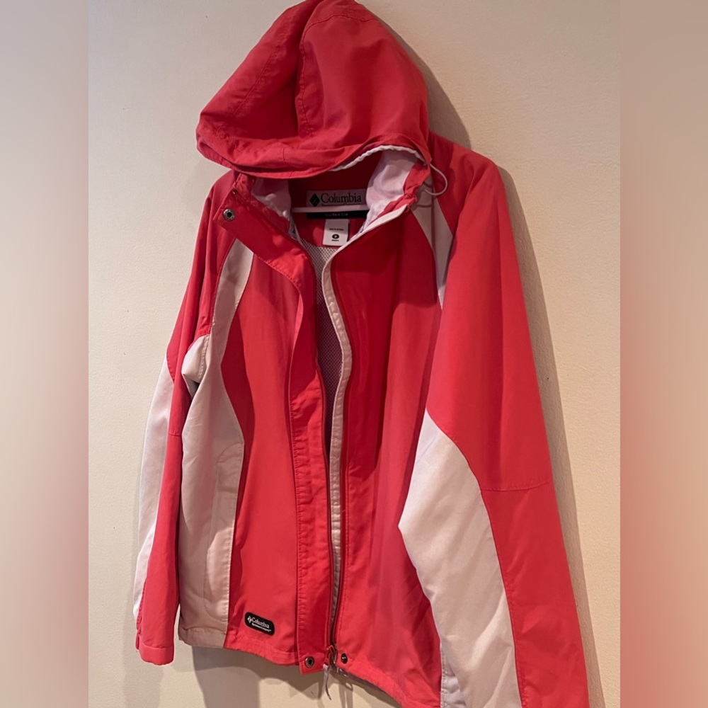 Men’s Columbia Peach Colored Jacket! Size M